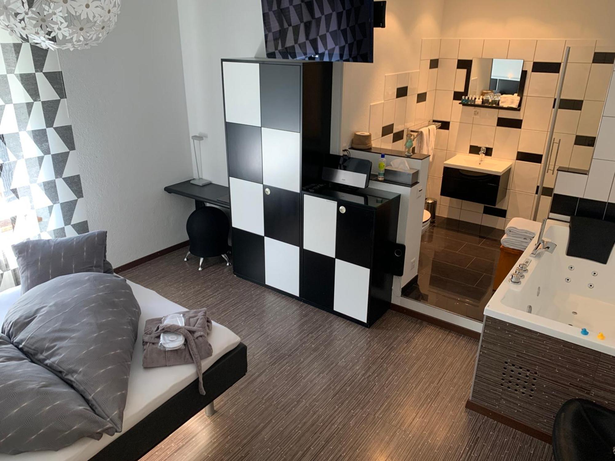 Hotel Krone Sihlbrugg Sihlbrugg Dorf Esterno foto